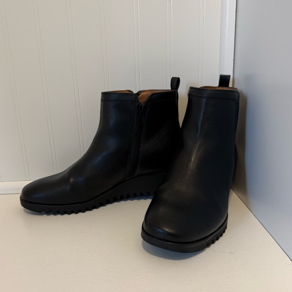 Eurosoft Dallan Side Zip Black Ankle Boots - Picture 7 of 16